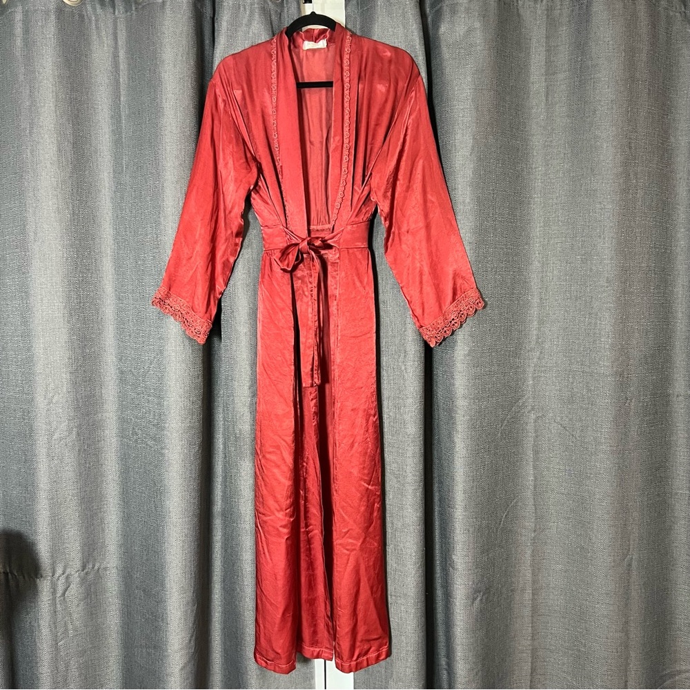 Bella Notte Vintage 100% Rayon Satin Lounge Luxury Robe Small Embroidered